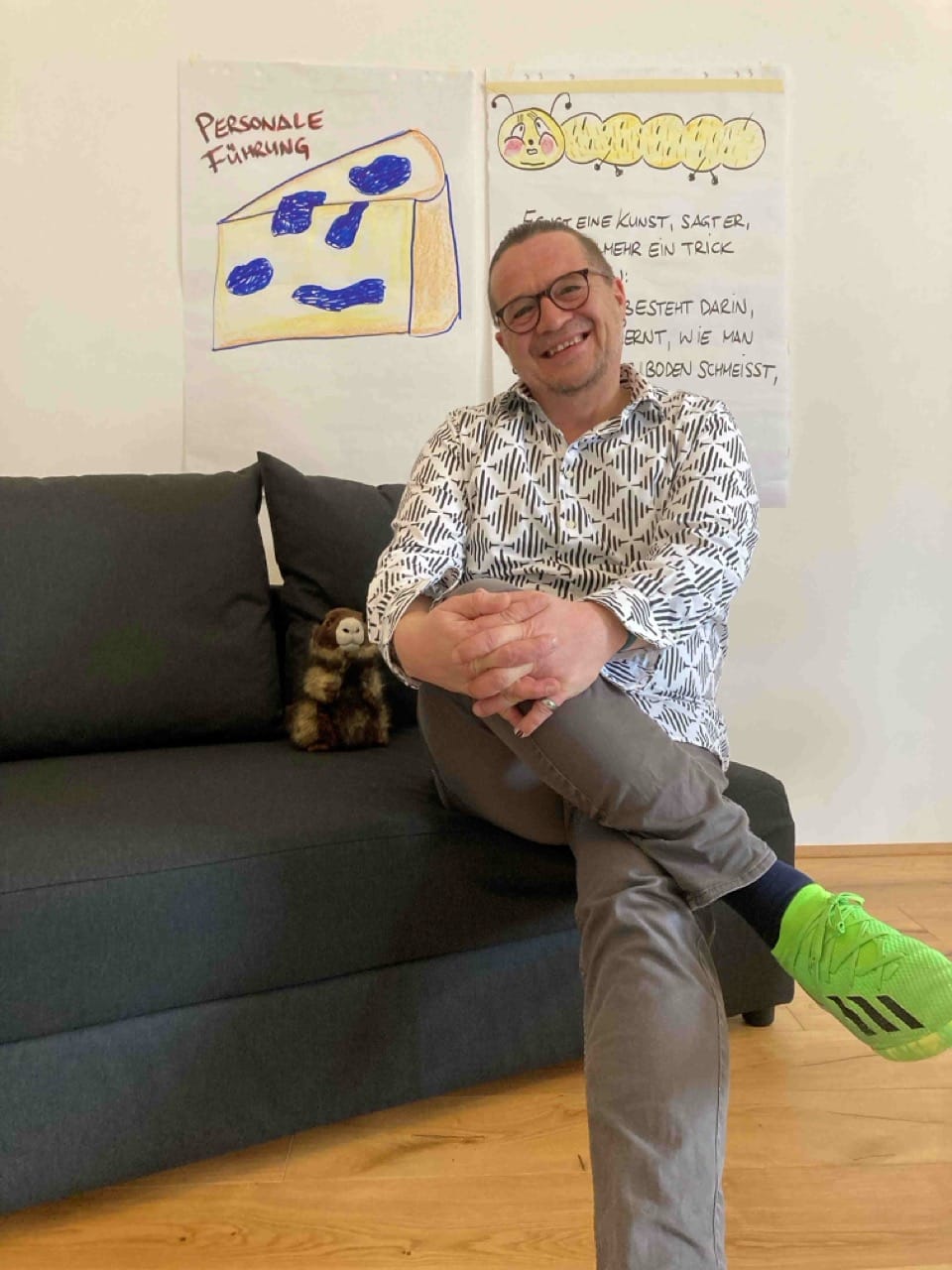 Seminar-Setting mit Sofa